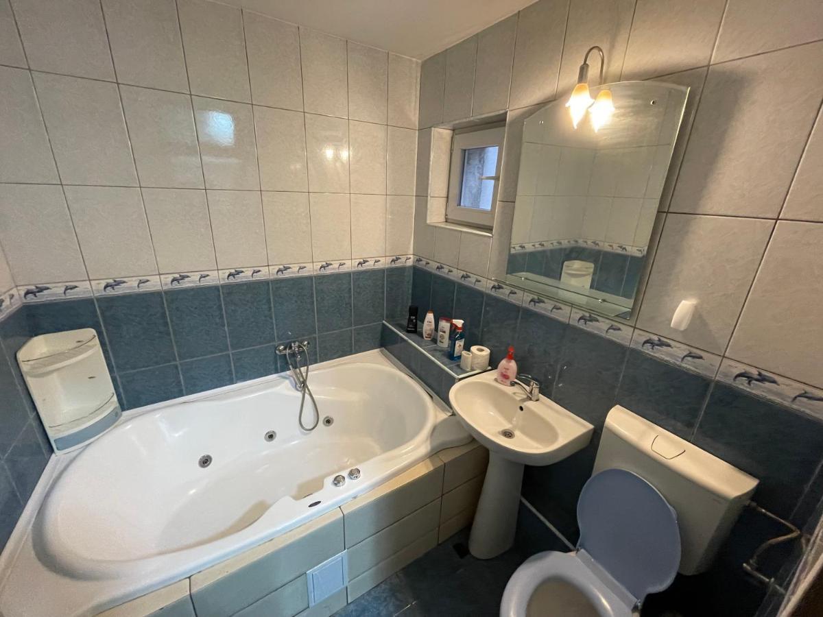 Apartament Magnolia, Piata Gorjului- Metrou Appartement Boekarest Buitenkant foto